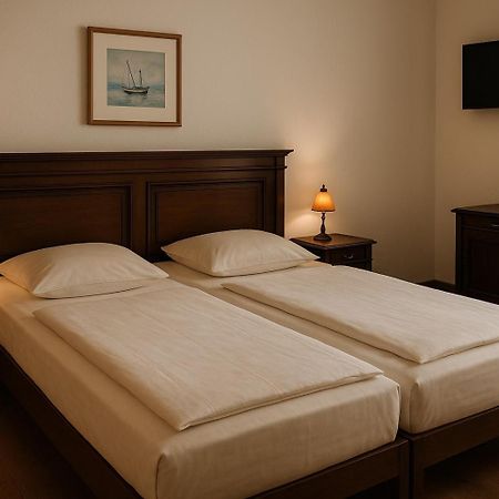 Am Ratshof Hotel Хале Екстериор снимка
