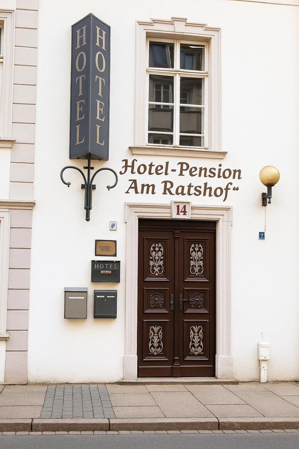 Am Ratshof Hotel Хале Екстериор снимка